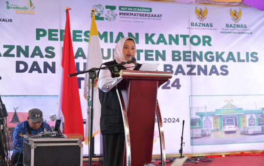 Bupati berikan kata sambutan di saat acara peresmian kantor zis