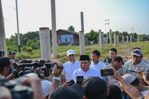 Pj Gubernur Riau Tinjau Lokasi Pembangunan Jembatan Duplikat Sungai Masjid, Utarakan Akan Gesa Pengerjaan Dan Ditargetkan Selesai Pada Tahun Ini
