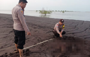 Geger ! Penemuan Mayat Tanpa Identitas di Pantai Teluk Papal Bengkalis