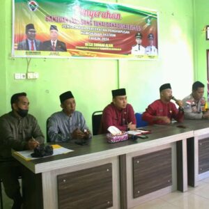 Warga Sungai Alam dapat batuan langsung tunai dari pemkab melalui kepala Desa Sungai Alam