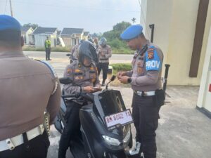 OPS Patuh LK 2024 Wakapolres Pimpin pemeriksaan surat kendaraan bermotor seluruh personil polres meranti