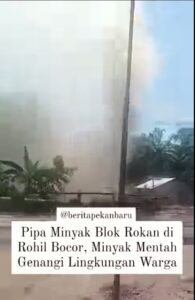 Pipa minyak milik PT Pertamina Hulu Rokan mengalami kebocoran di KM 16 tepat di jalan lintas