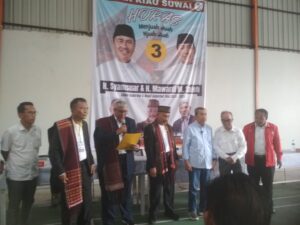 Warga Batak provinsi Riau mengundang calon gurbenur Riau nomor 3