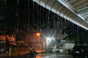 Pekanbaru dan Sekitarnya Diguyur Hujan Deras, BMKG Keluarkan Peringatan Dini