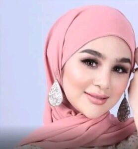 POLDA RIAU PERIKSA ARTIS HANA HANIFAH, TERKAIT PENYITAAN APARTEMEN MANTAN PJ WALI KOTA PEKANBARU?