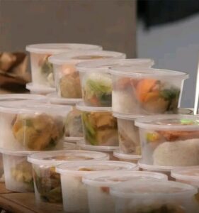 MAKAN BERGIZI GRATIS DI KOTA PEKANBARU DITUNDA, INI SEBABNYA